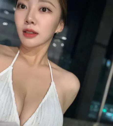 Image 11936300 from em_mioo