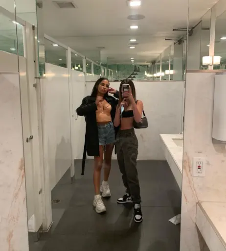 Image 11905005 from Holly Lim