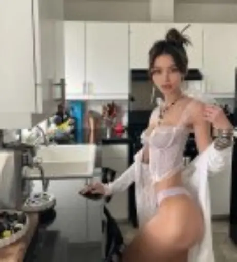 Image 11904112 from Kaile Goh