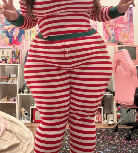 Image 11994732 from Udderlyadorable