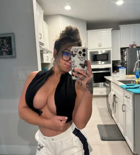 Image 11990561 from Nickie Lee