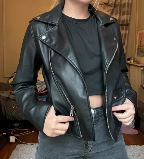 Image 11981350 from Axelle Maga