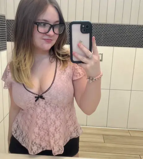 Image 11875996 from Itzgracierobbins - Gracie Robbins