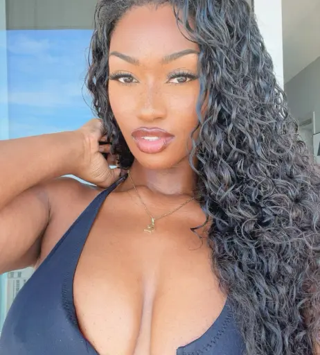 Image 11876063 from Elinda San