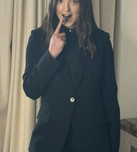 Image 11894833 from Bella Ramsey