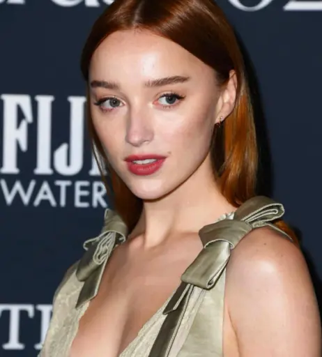 Image 11894862 from Phoebe Dynevor