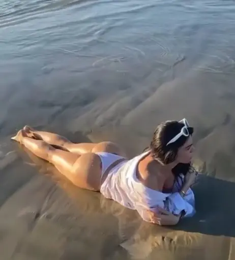 Image 11893582 from Livia Brito