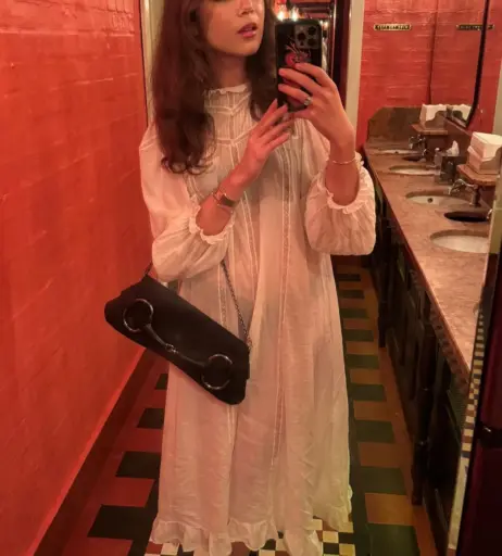 Image 11892965 from Laufey lin