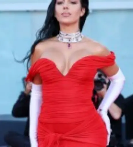 Image 11892557 from Georgina Rodriguez