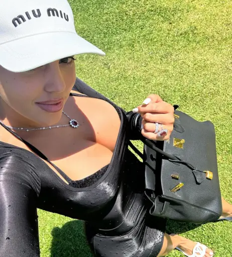 Image 11892556 from Georgina Rodriguez