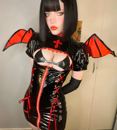 Image 11886261 from Misty Silver | thecutestkittycat | u/SnowCrazyFrenzy