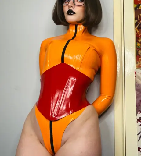 Image 11886277 from Misty Silver | thecutestkittycat | u/SnowCrazyFrenzy