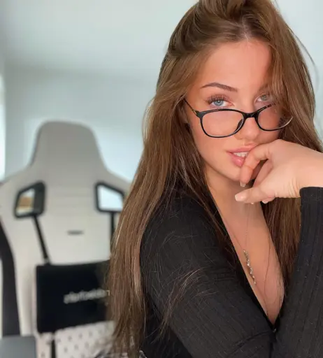 Image 11889299 from Fayesxh