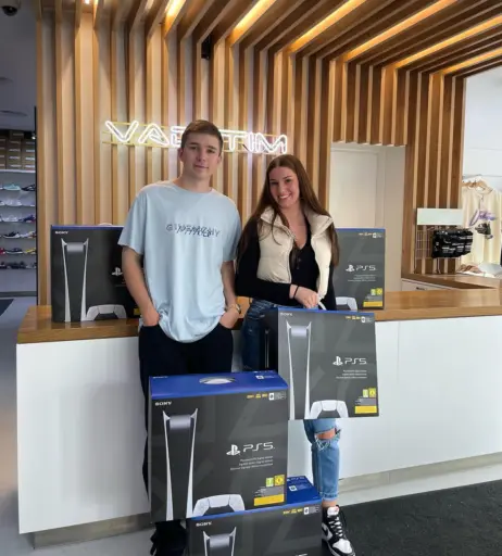 Image 11889281 from Fayesxh