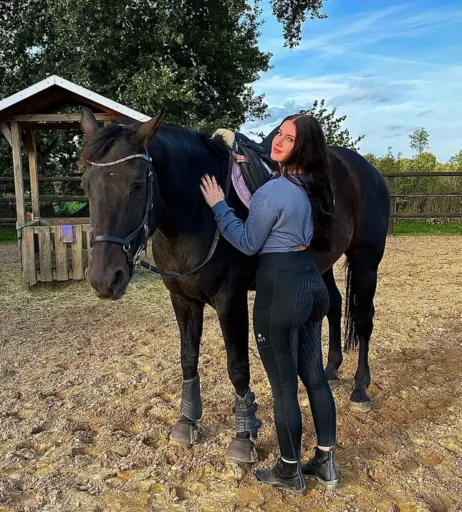 Image 11889269 from Fayesxh