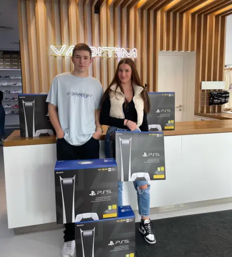 Image 11889276 from Fayesxh