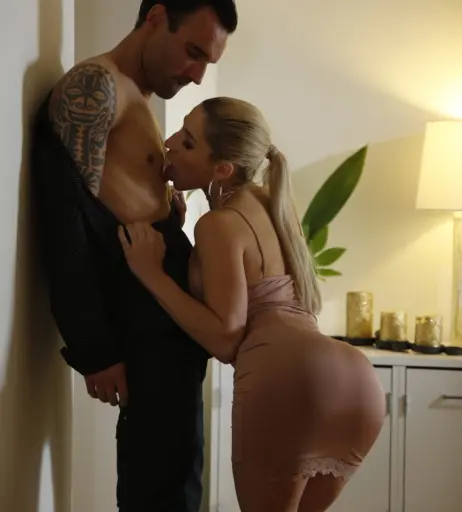 Image 1174287 from Abella Danger