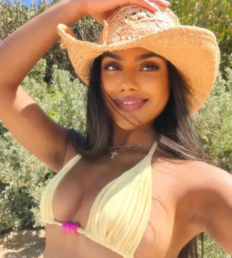 Image 11727874 from Shaniya Nisha | @shaniya_nisha