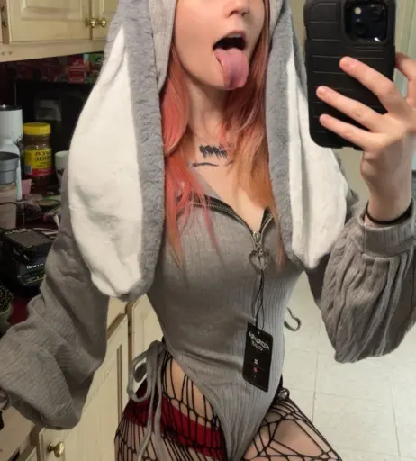 Image 11553662 from Carrie Cannie / carrie_cannie