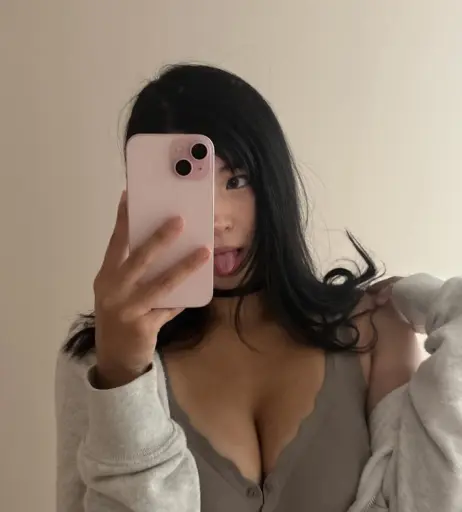 Image 11537290 from Karenxtran/Strawberry.bunni