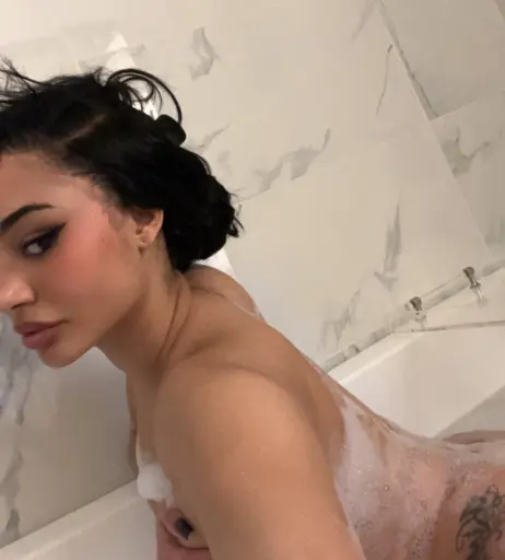 Image 11533347 from Himynamestee