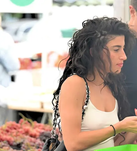 Image 11502158 from Tania Raymonde