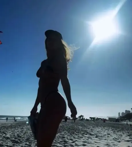 Image 11595410 from Bruna Griphao