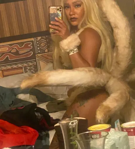 Image 11592789 from geeksandgrubs/coffee_andconcealer/Lou Beezy/Proud Mary/Chef Mary Lou