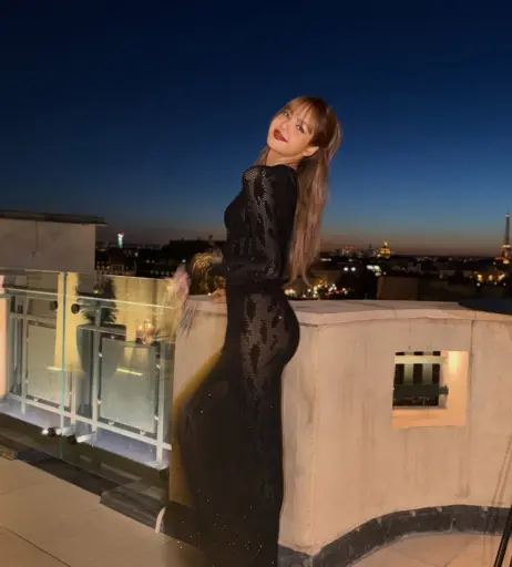 Image 11585943 from Lisa | BLΛƆKPIИK (Blackpink)