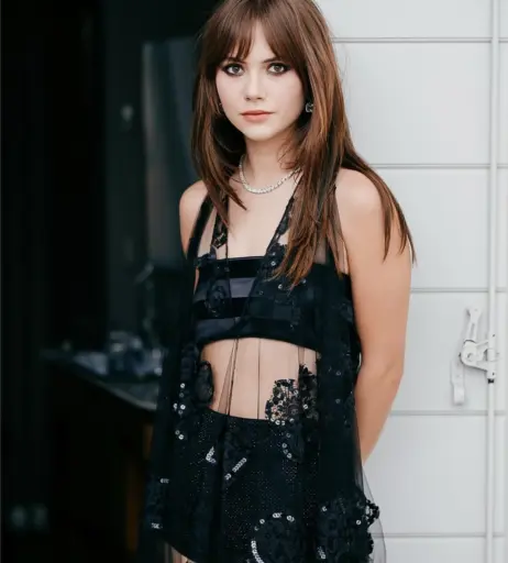 Image 11410665 from Emilia Jones