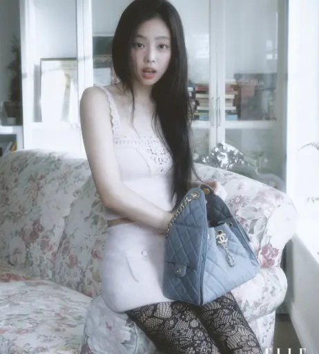 Image 11494463 from Jennie | BLΛƆKPIИK (Blackpink)