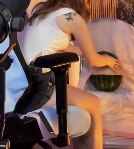 Image 11493612 from Lyssaurora