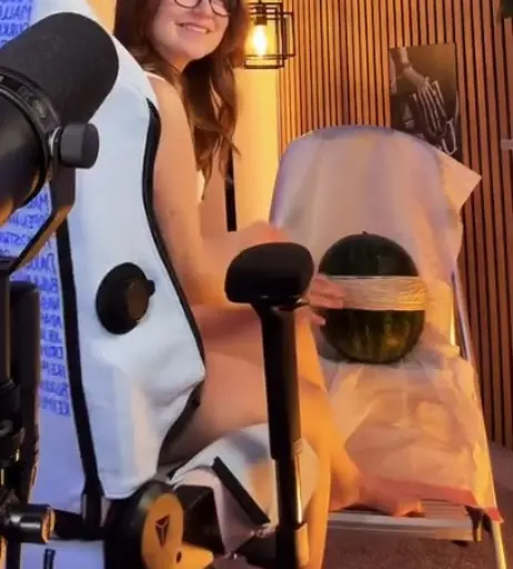 Image 11493614 from Lyssaurora