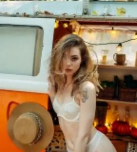 Image 11492528 from Alice Li