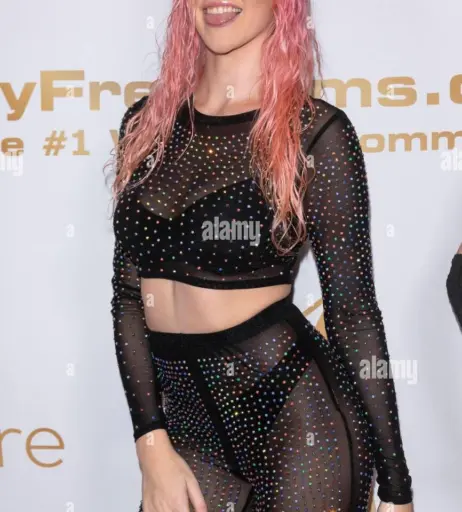 Image 1135400 from Kendra Sunderland