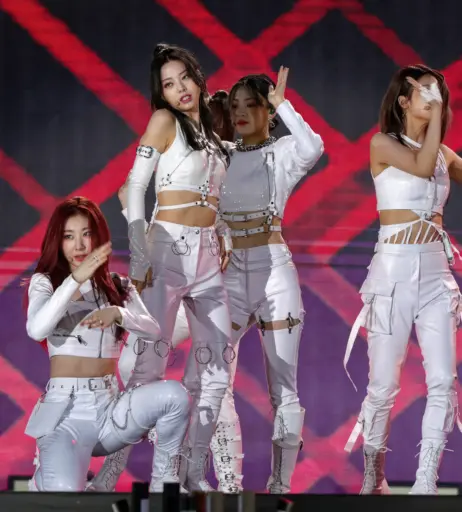 Image 12825769 from Yuna - ITZY (유나, Shin Yu Na)