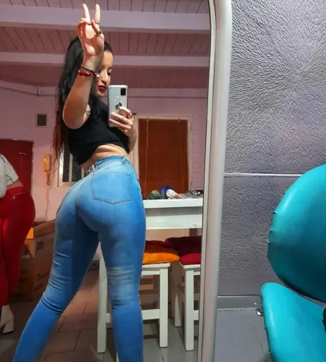 Image 12832411 from Valen Pinto / Val Pinto