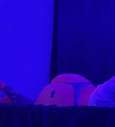 Image 12764860 from Caroline Casavant / Caroooxo_24