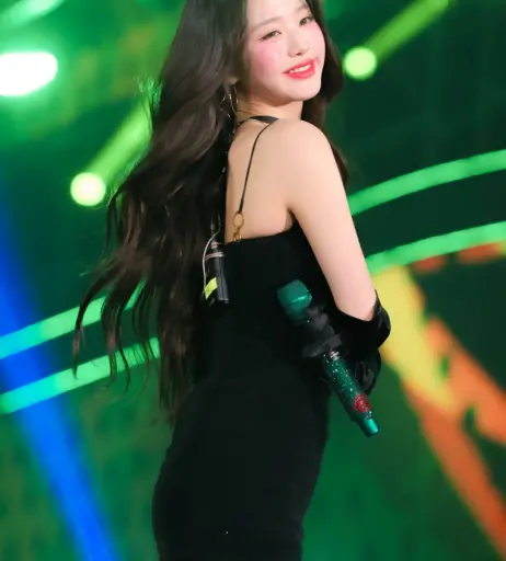 Image 12760686 from Jang Won-young / 장원영 WONYOUNG