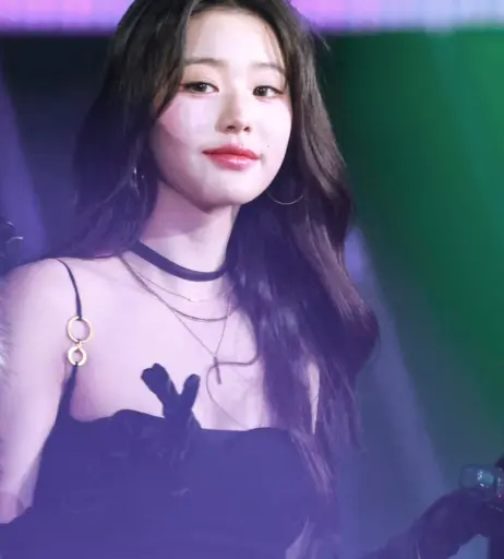 Image 12760684 from Jang Won-young / 장원영 WONYOUNG