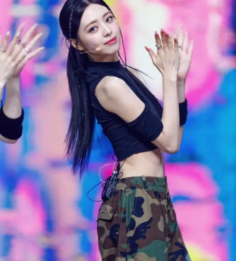 Image 12748162 from Yuna - ITZY (유나, Shin Yu Na)