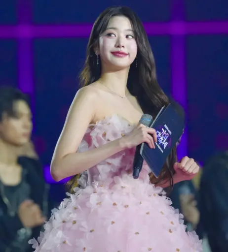 Image 12715596 from Jang Won-young / 장원영 WONYOUNG