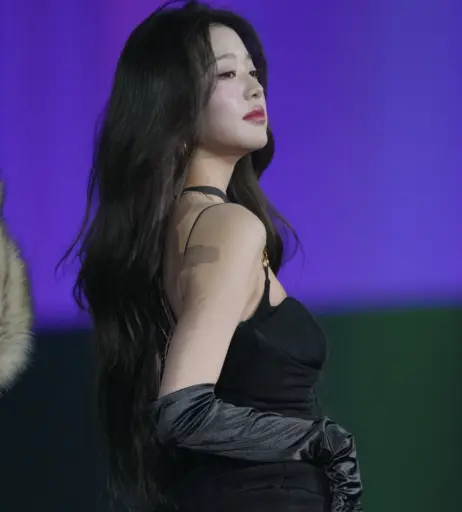 Image 12721982 from Jang Won-young / 장원영 WONYOUNG