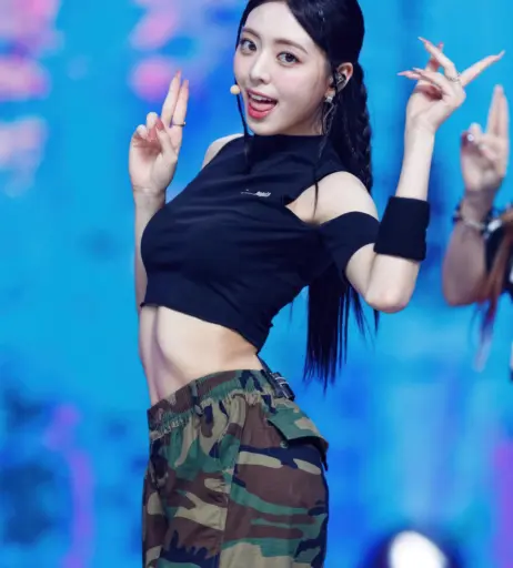 Image 12788999 from Yuna - ITZY (유나, Shin Yu Na)