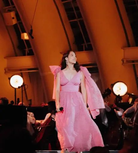 Image 12658357 from Laufey lin