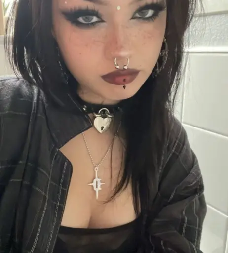 Image 12678550 from Vampirekitt3n | Valvampire | Peachyyval | kill.val