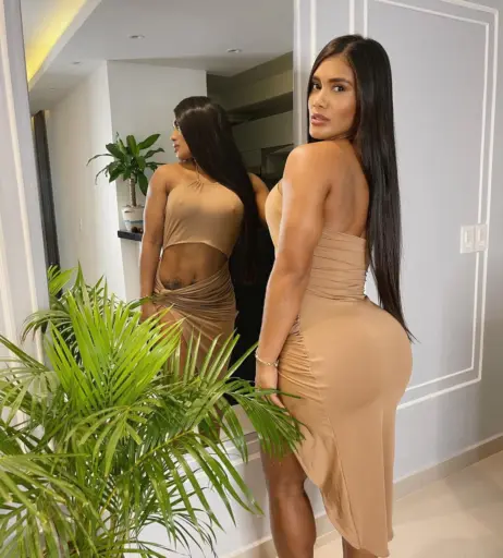 Image 12642677 from @mulatafit / Sunny Doria Vargas