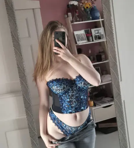 Image 12695443 from @xgeishaxx @xcarolajnx