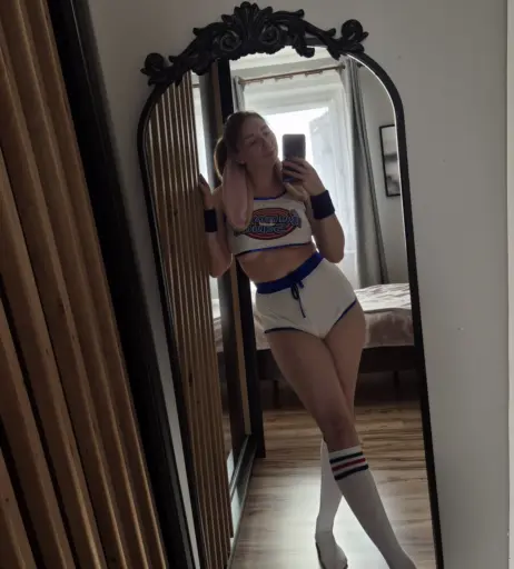 Image 12695227 from @xgeishaxx @xcarolajnx