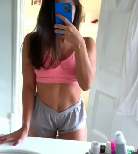 Image 12556355 from livefitelle / elle edwards
